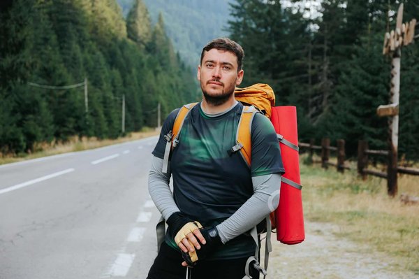 Comment organiser une expédition en raquettes à neige dans les Alpes françaises : équipements et conseils pratiques ?